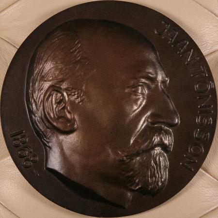 Jaan T�nisson, Ants Vomm E-kunstisalongis